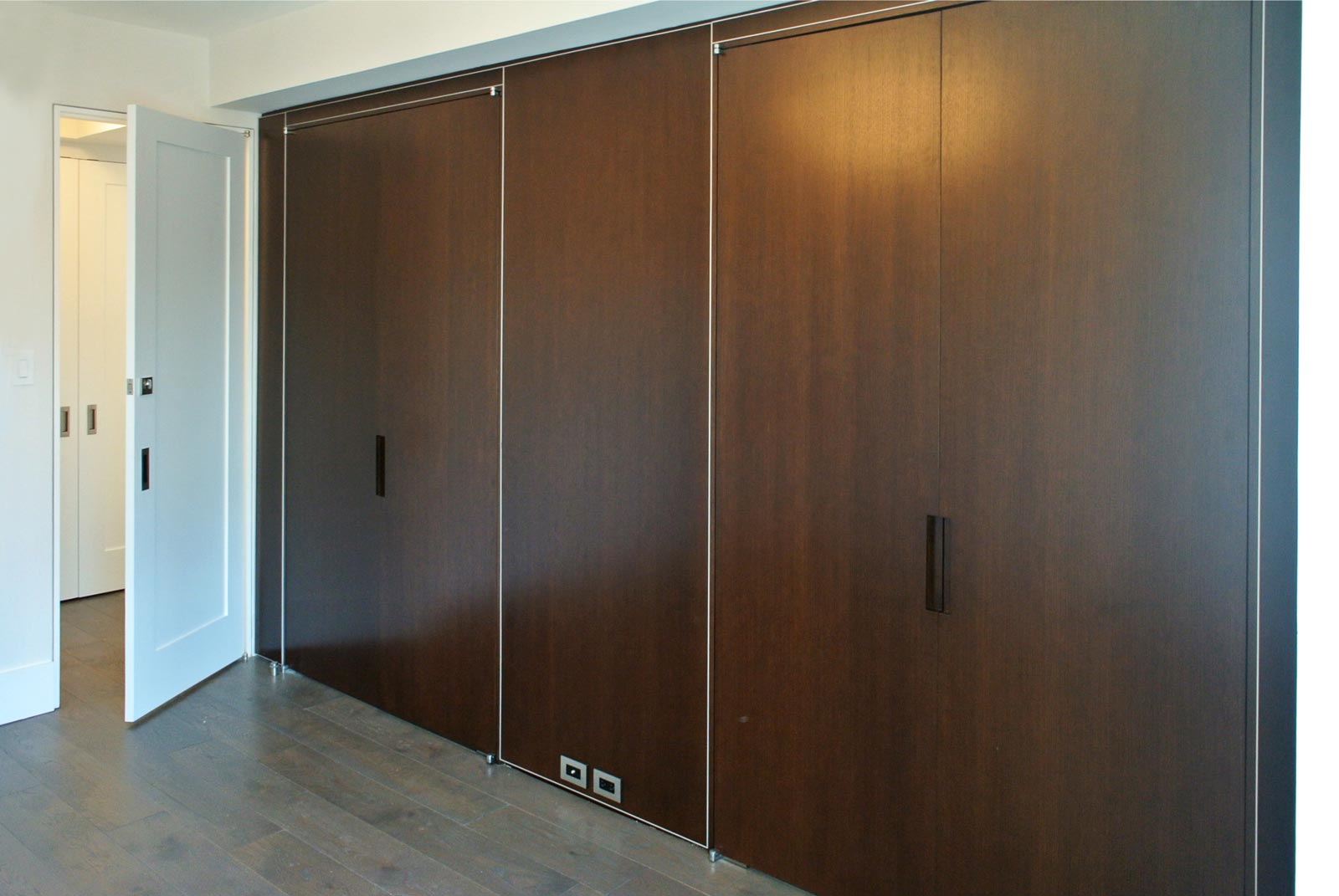 Cabinet Design in UES